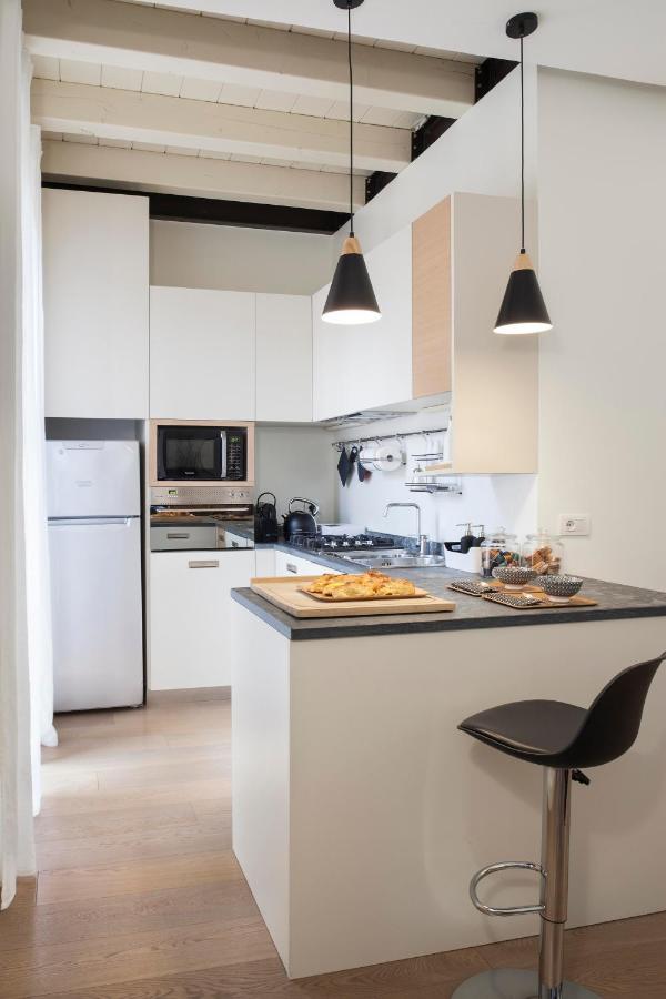 מילאנו Lily Pads -Elegant Apartment- In The City Center מראה חיצוני תמונה